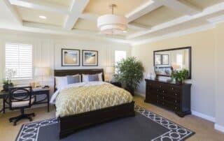 how long to wait between coats of paint on walls